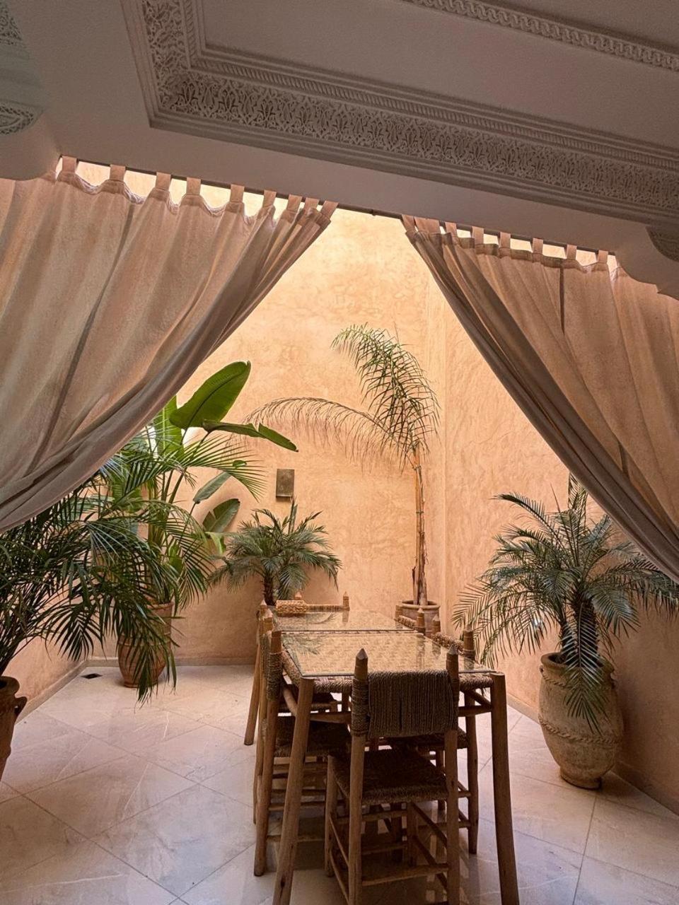 Riad L'Aeroport El Makina Exterior foto